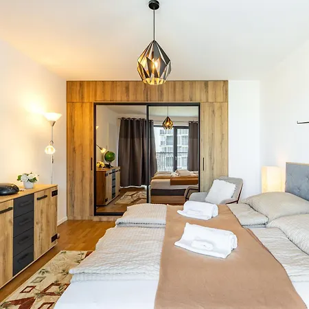 Slovakia Guthaus 64d *