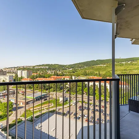Slovakia Guthaus 64d Bratislava