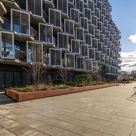 Slovakia Guthaus 64d * Μπρατισλάβα