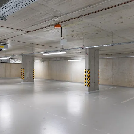 Slovakia Guthaus 64d *